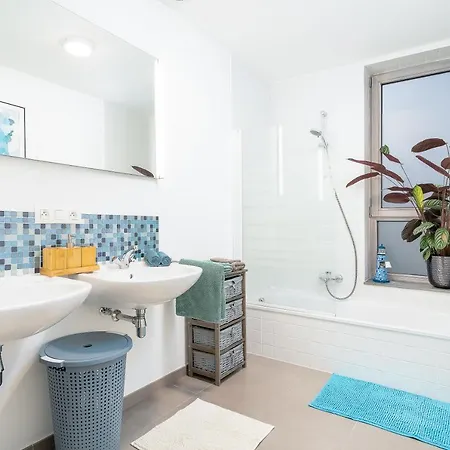 House With Private Parking & Sauna Near Centre And Transport Tatil Evi *